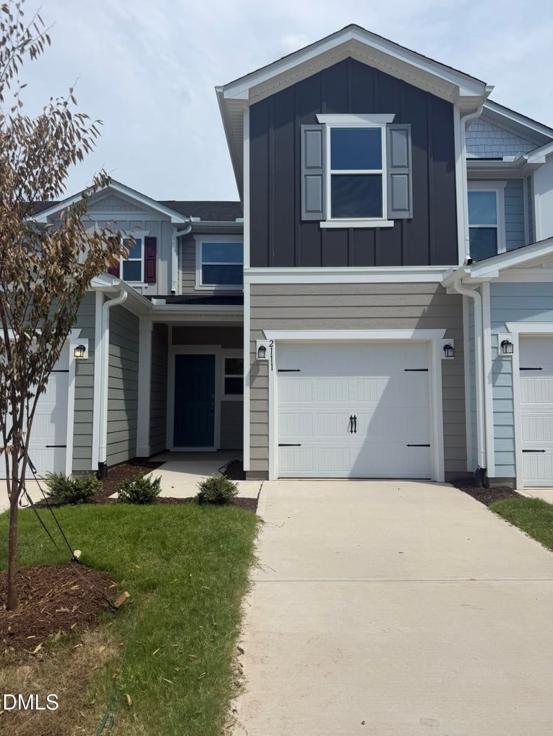 2111 Oakdale Dr, Durham, NC 27703