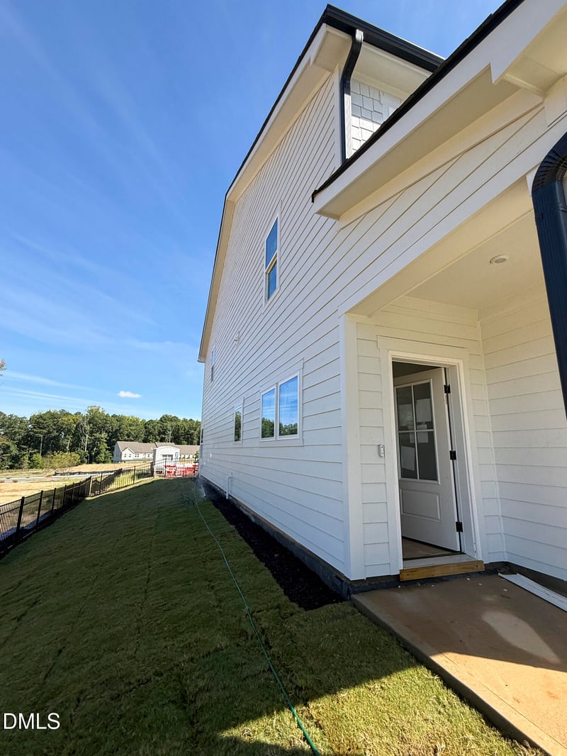 2112 Shaded Knoll Rd, Cary, NC 27519