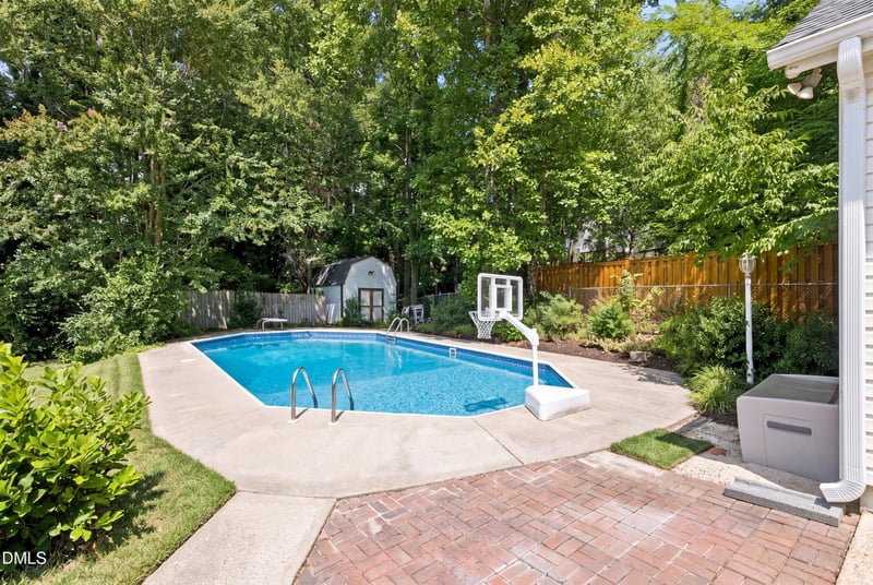 2113 Port Royal Rd, Raleigh, NC 27609
