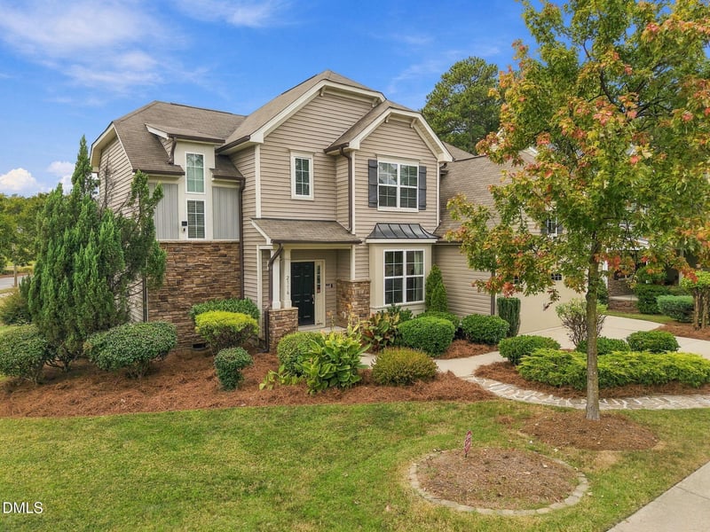 2116 Hemlock Hill Dr, Durham, NC 27703