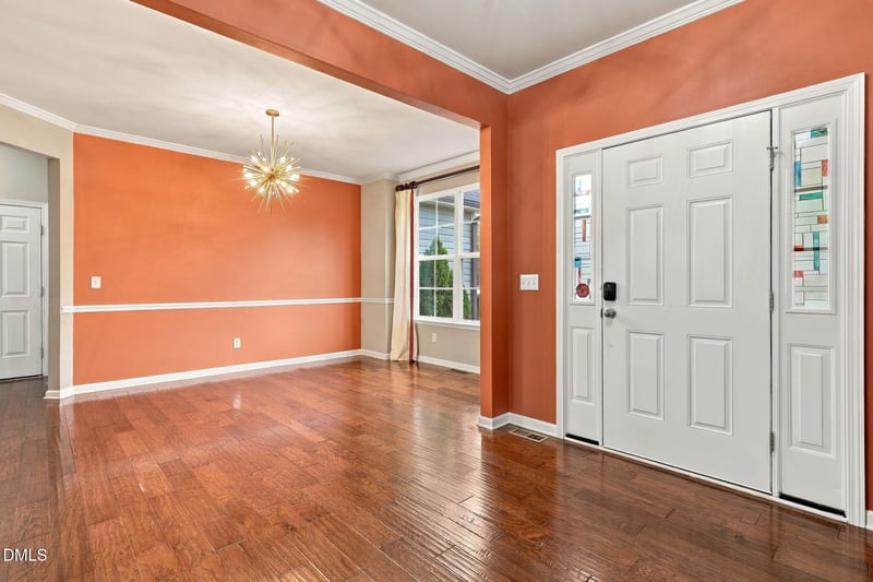 2116 Hemlock Hill Dr, Durham, NC 27703