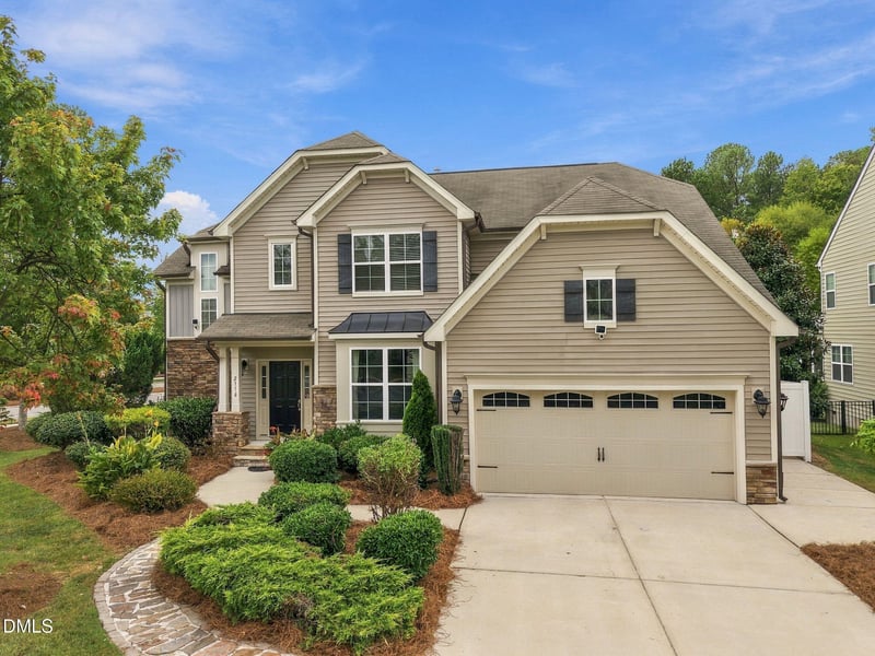 2116 Hemlock Hill Dr, Durham, NC 27703