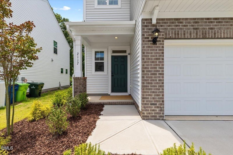 2117 Seneca Dr, Raleigh, NC 27604