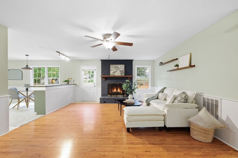 212 Long St, Fuquay Varina, NC 27526