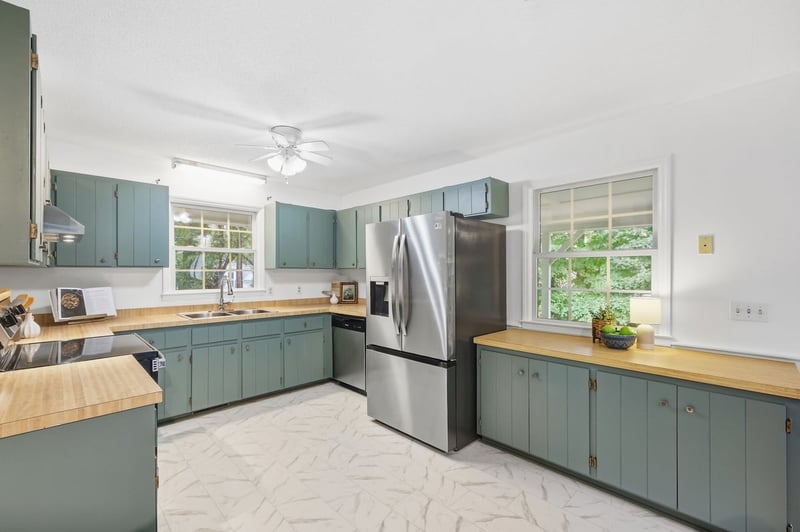 212 Long St, Fuquay Varina, NC 27526