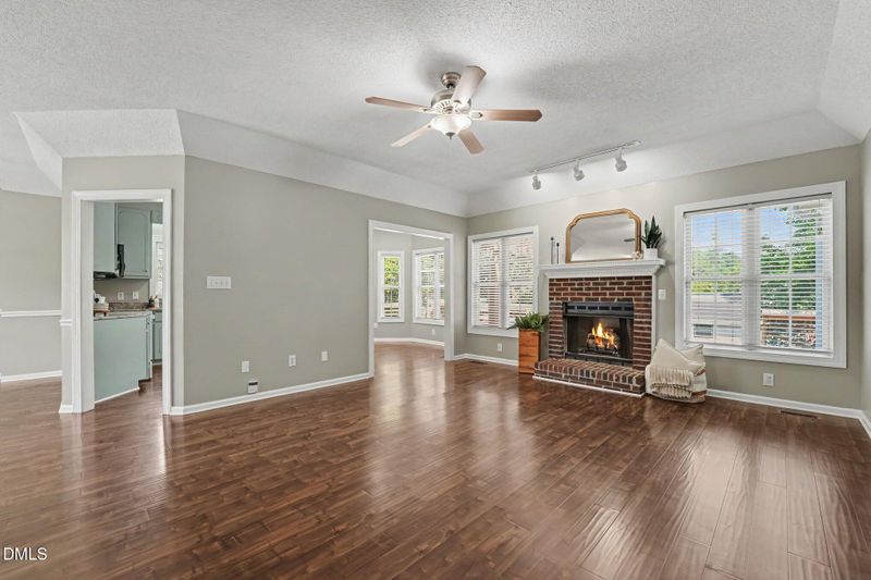 212 Mitchell Ave, Clayton, NC 27520