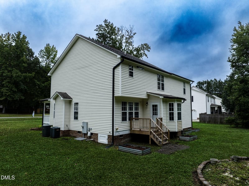 212 Spearhead Pl, Clayton, NC 27520