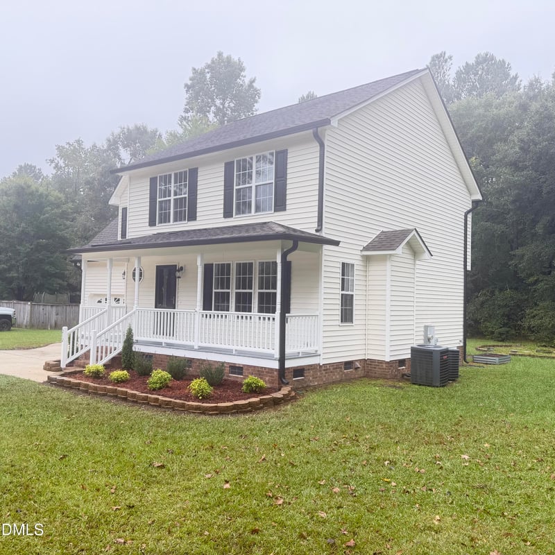 212 Spearhead Pl, Clayton, NC 27520