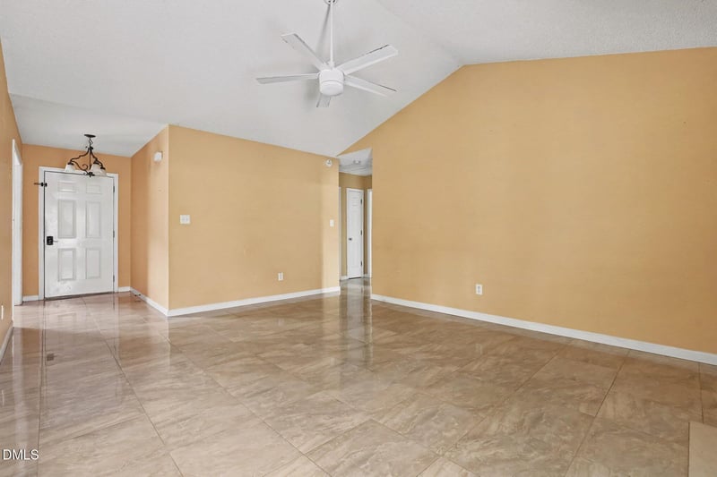 212 Wood Green Dr, Wendell, NC 27591