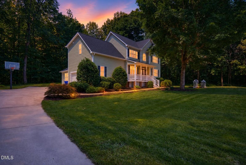 2120 Thoroughbred Dr, Hillsborough, NC 27278