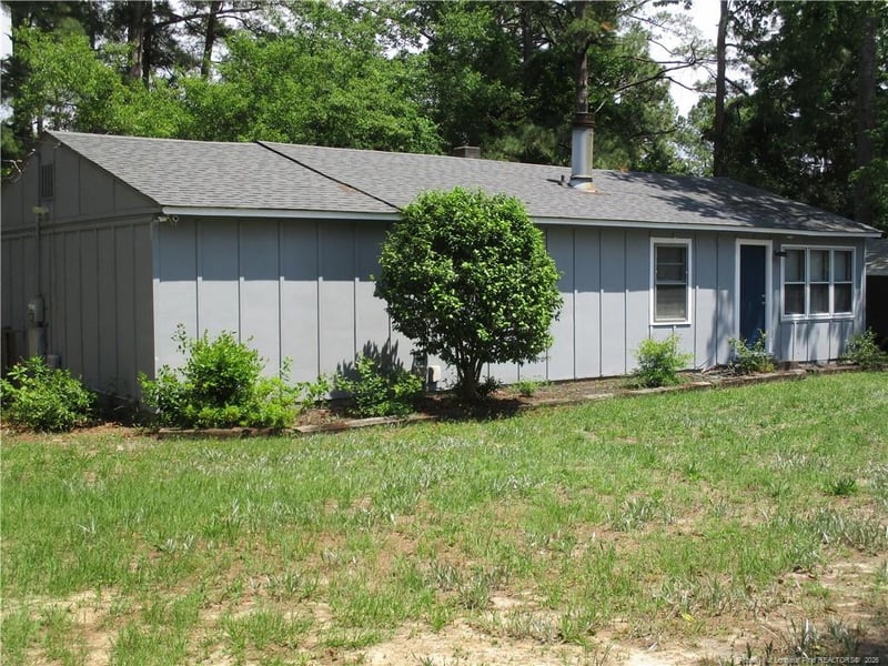 2123 Pigeon River Rd, Fayetteville, NC 28306