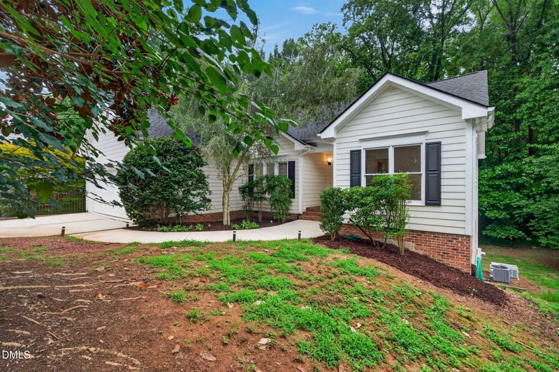 2125 Longwood Dr, Raleigh, NC 27612