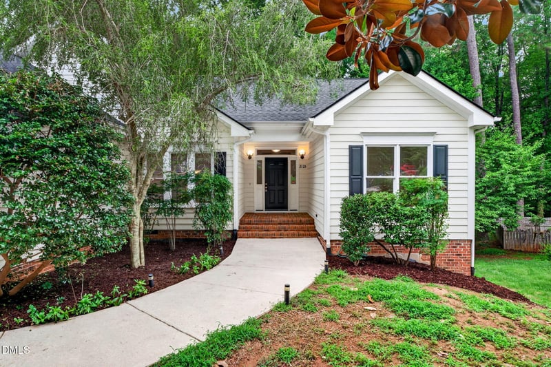 2125 Longwood Dr, Raleigh, NC 27612