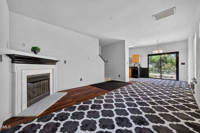 2129 Persimmon Ridge Dr, Raleigh, NC 27604