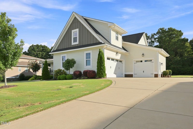 213 Allesandra Dr, Clayton, NC 27527