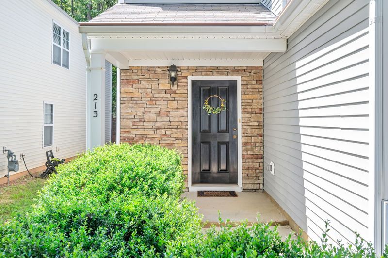 213 Brookhaven Dr, Clayton, NC 27527