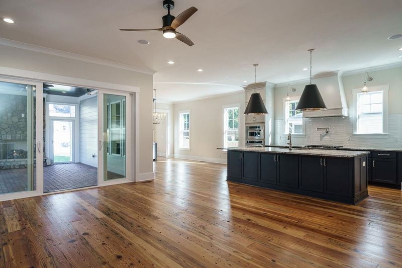 213 Georgetown Rd, Raleigh, NC 27608