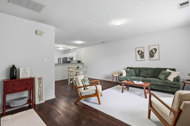 2130 Walnut Bluffs Ln, Raleigh, NC 27610