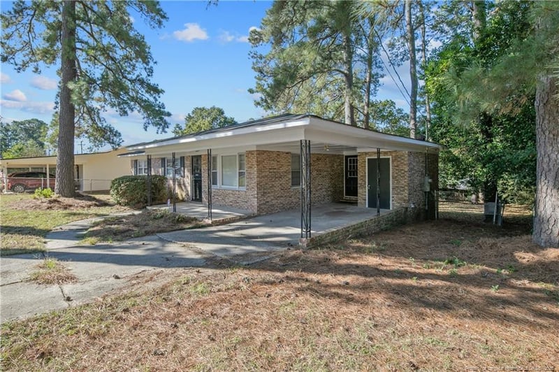 2134 Biltmore Dr, Fayetteville, NC 28304