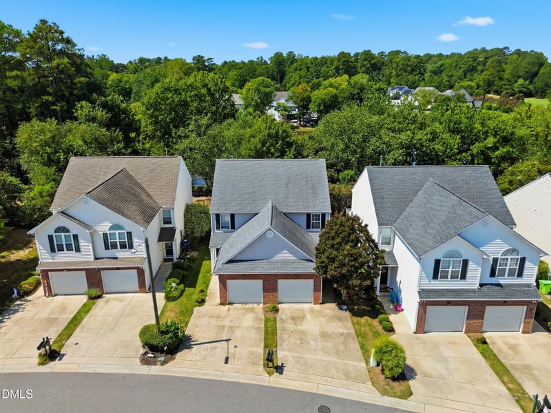 2145 Thornblade Dr, Raleigh, NC 27604
