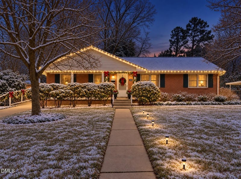 215 Bidney Dr, Burlington, NC 27215