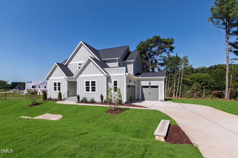 215 Broadleaf Ln, Youngsville, NC 27596