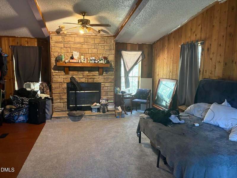 215 Indian Springs Rd, Burlington, NC 27217