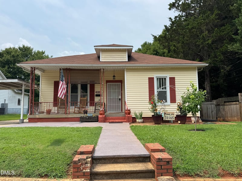215 W Parker St, Graham, NC 27253