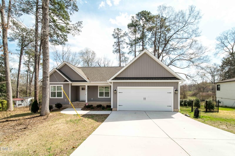 215 Tanglewood Dr, Louisburg, NC 27549