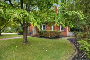 215 N Virginia Dr, Fayetteville, NC 28305