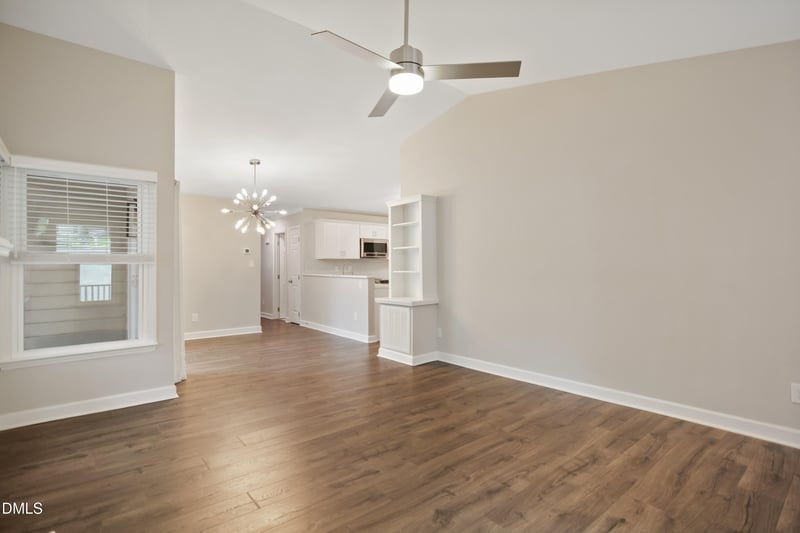 216 Dickens Dr, Raleigh, NC 27610