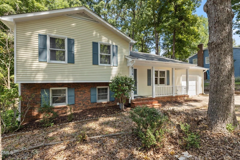 216 Trillingham Ln, Cary, NC 27513