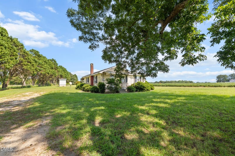 2164 Benson Hardee Rd, Benson, NC 27504