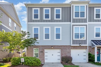 217 Jones Hill Rd, Holly Springs, NC 27540