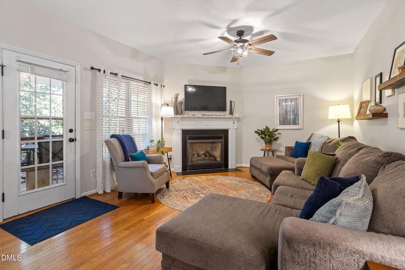 217 Ramshorn Ct, Holly Springs, NC 27540
