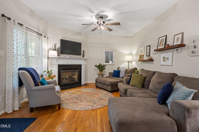 217 Ramshorn Ct, Holly Springs, NC 27540