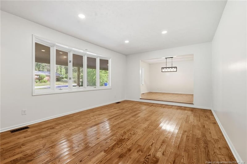 217 Temple Ave, Fayetteville, NC 28301