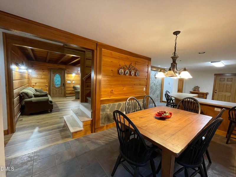 2180 Davis Rd, Haw River, NC 27258