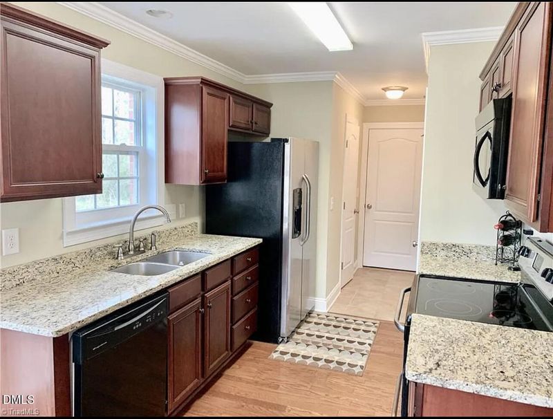 2193 Boyd Creek Dr, Graham, NC 27253