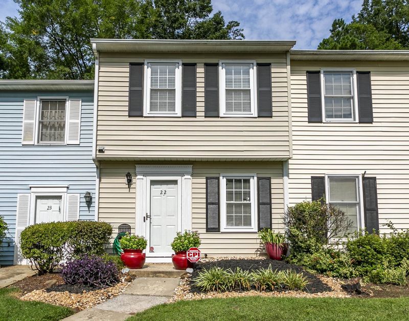 22 Georgetown Ct, Durham, NC 27705