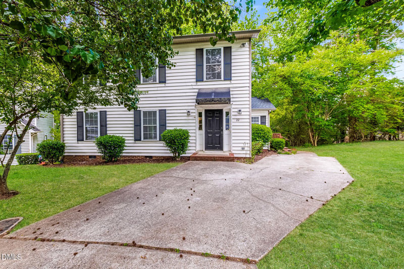 22 Knightsbridge Ct, Durham, NC 27707