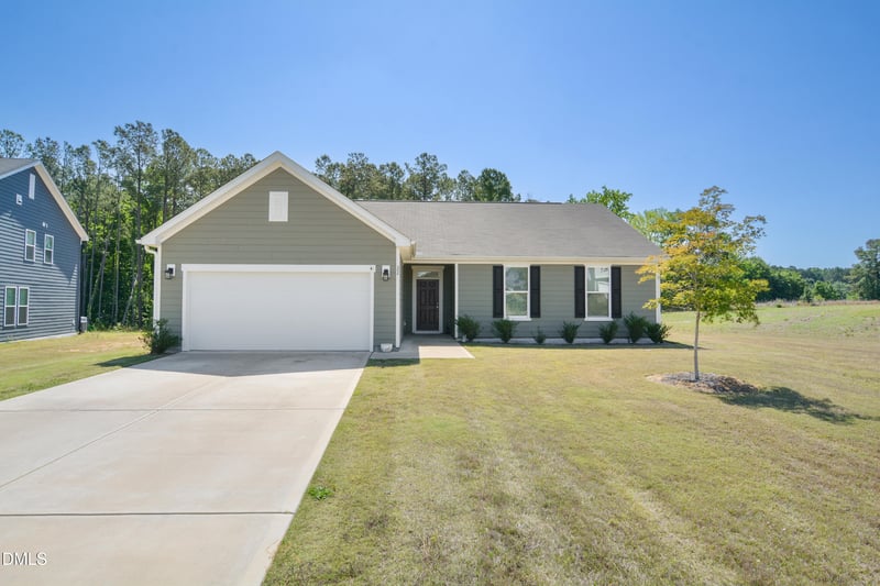 22 Mcintosh Ct, Fuquay Varina, NC 27526
