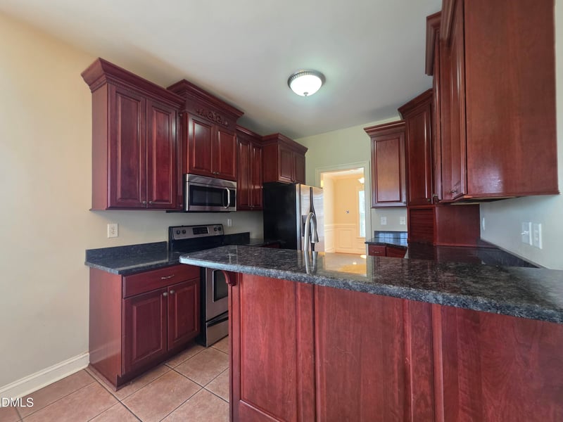 22 Oak Run Dr, Clayton, NC 27520