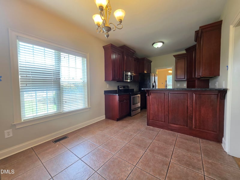 22 Oak Run Dr, Clayton, NC 27520