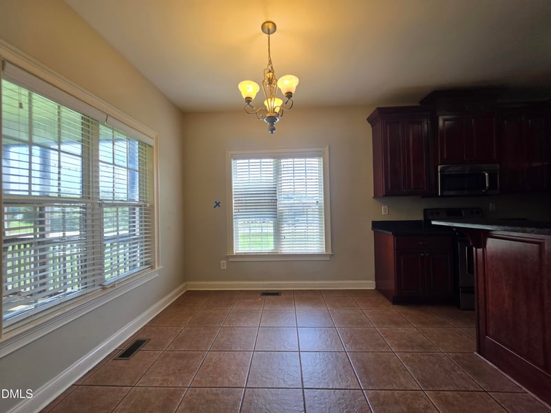 22 Oak Run Dr, Clayton, NC 27520