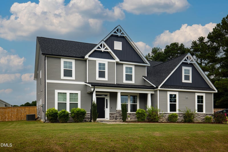22 Pond Mountain Dr, Clayton, NC 27520