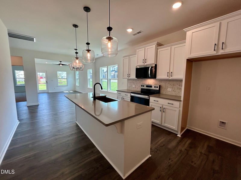 220 N District Ave #271, Clayton, NC 27527