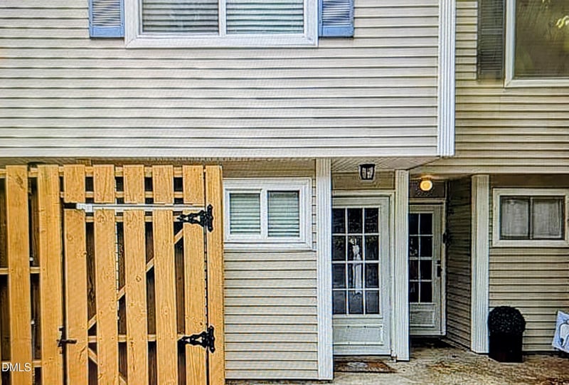 220 Elizabeth St #Apt F3, Chapel Hill, NC 27514