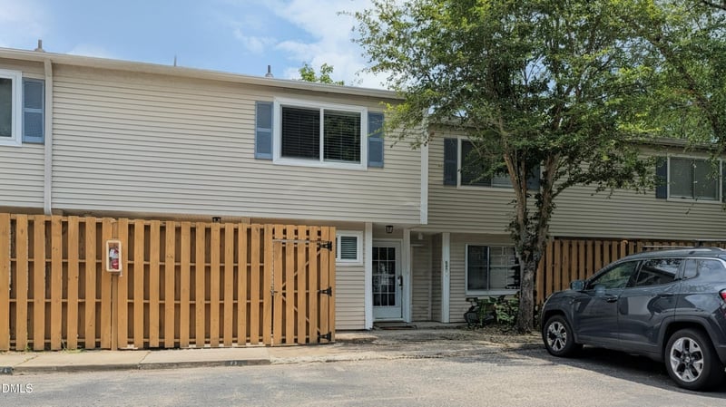 220 Elizabeth St #Apt F3, Chapel Hill, NC 27514