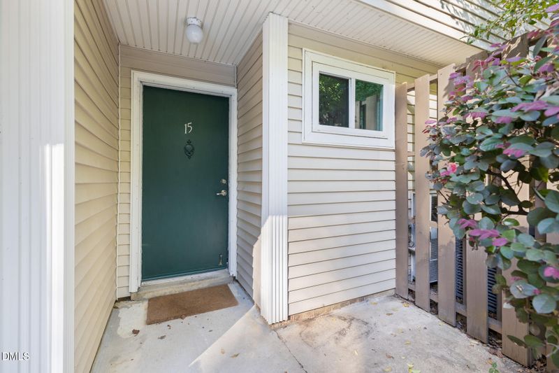 220 Elizabeth St #Apt G15, Chapel Hill, NC 27514